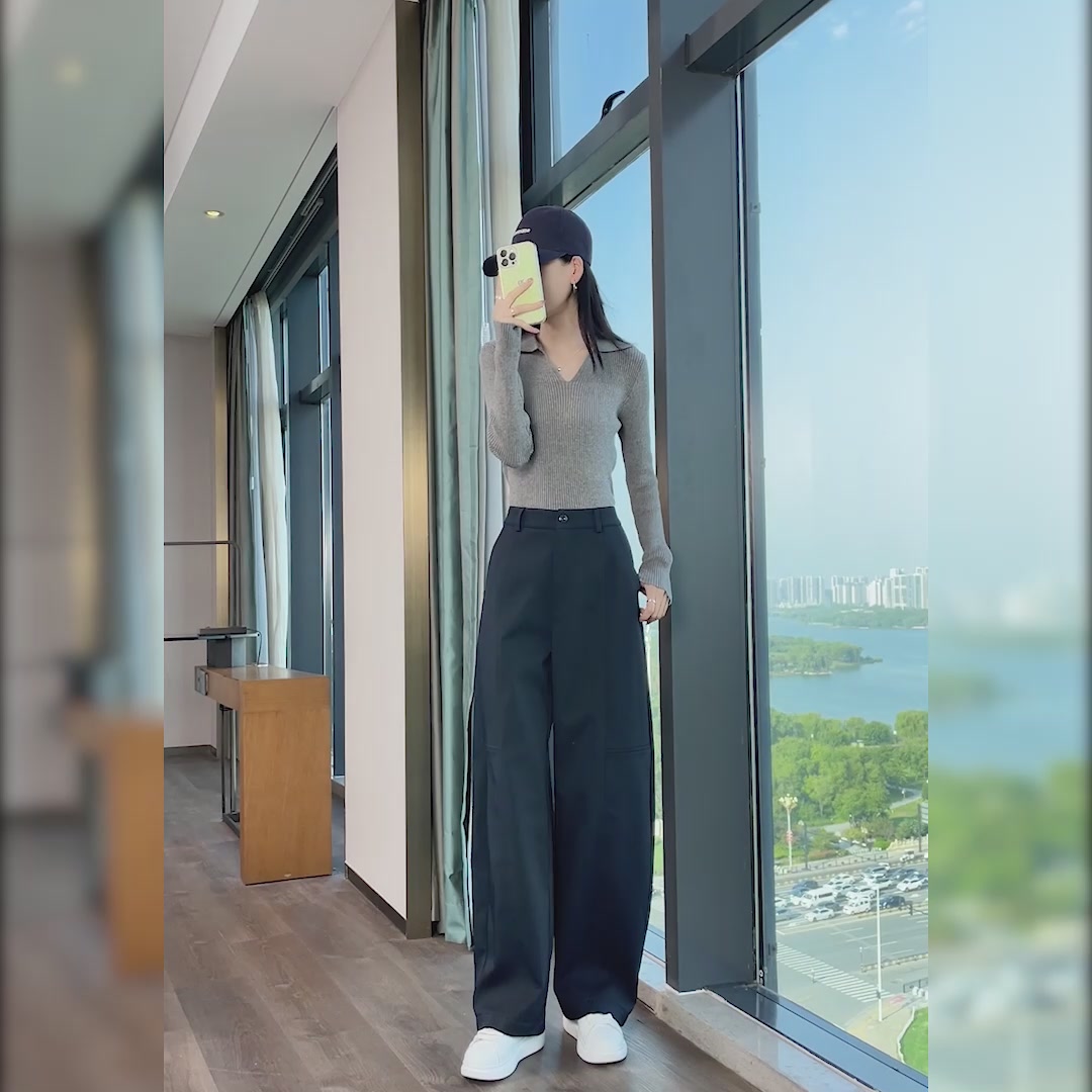 今芙加绒弯刀阔腿裤：349元买来的冬日松弛感，值吗？