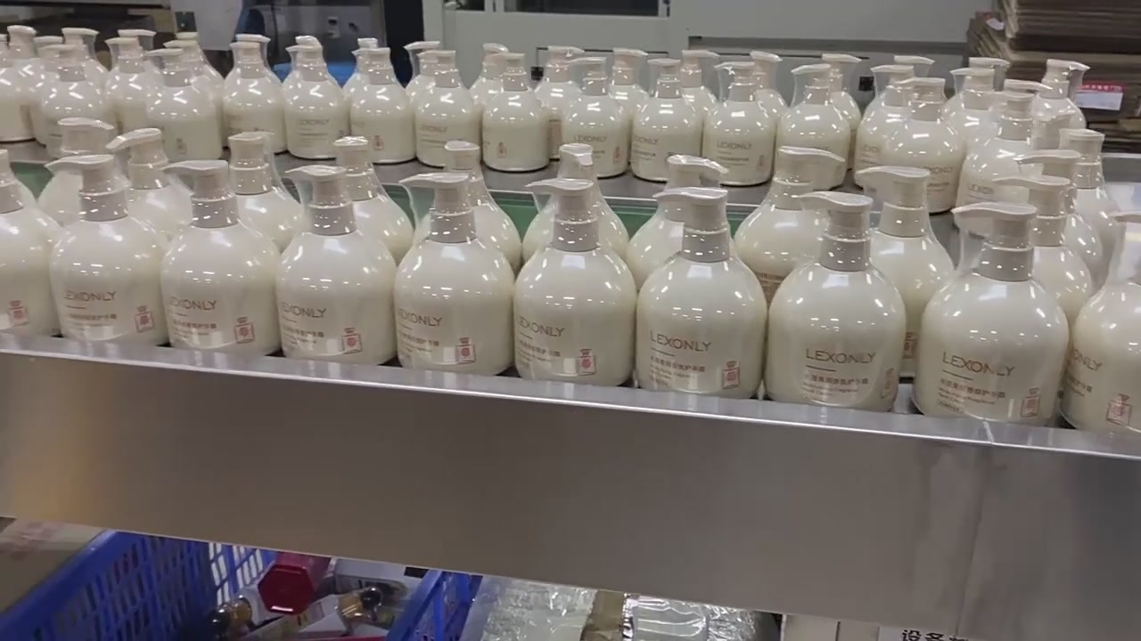 蕾昂莱LEXONLY护手霜：秋冬保湿防干裂，大容量香氛护手乳体验分享