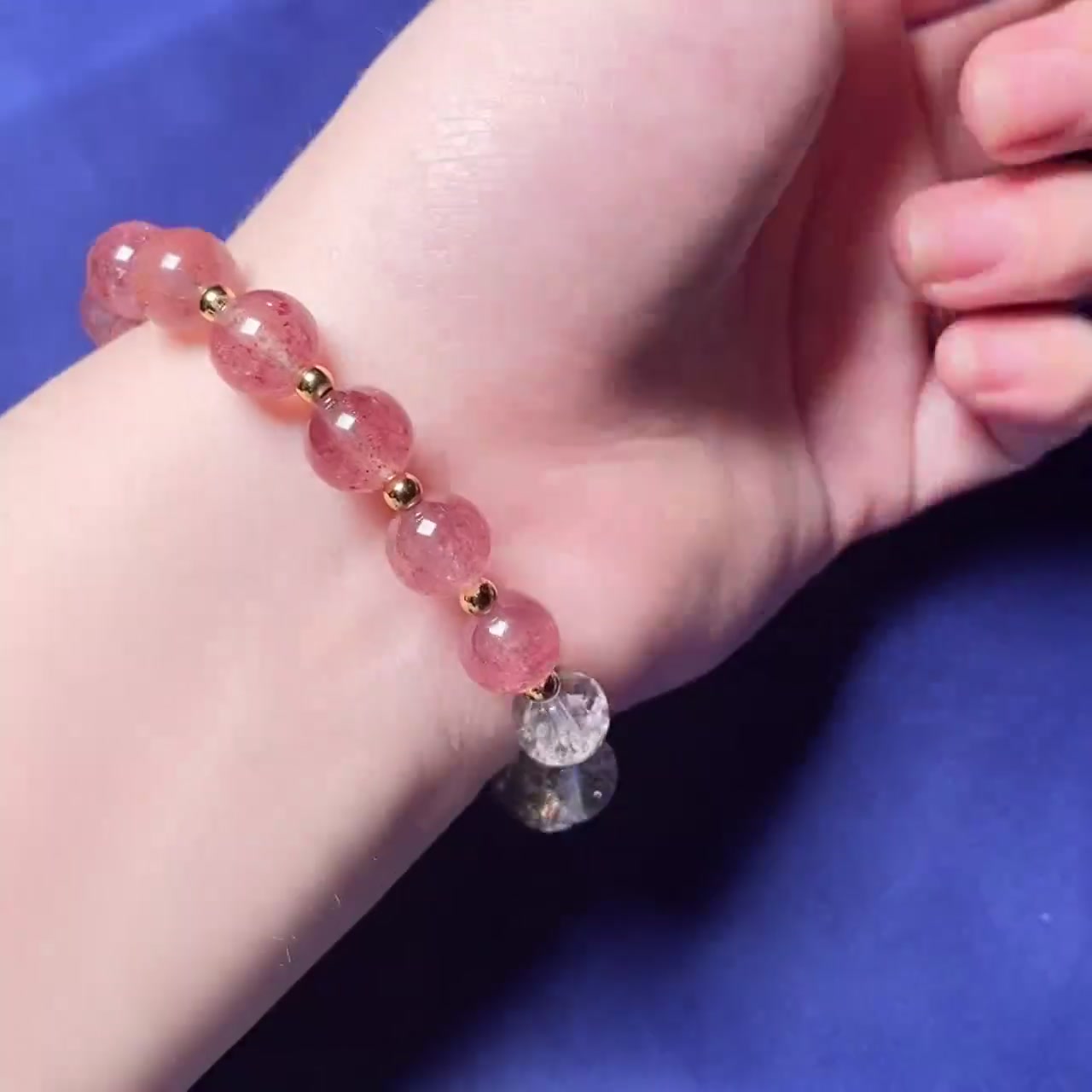 翠云间水晶手链：草莓晶绿幽灵混搭，是治愈系还是智商税？