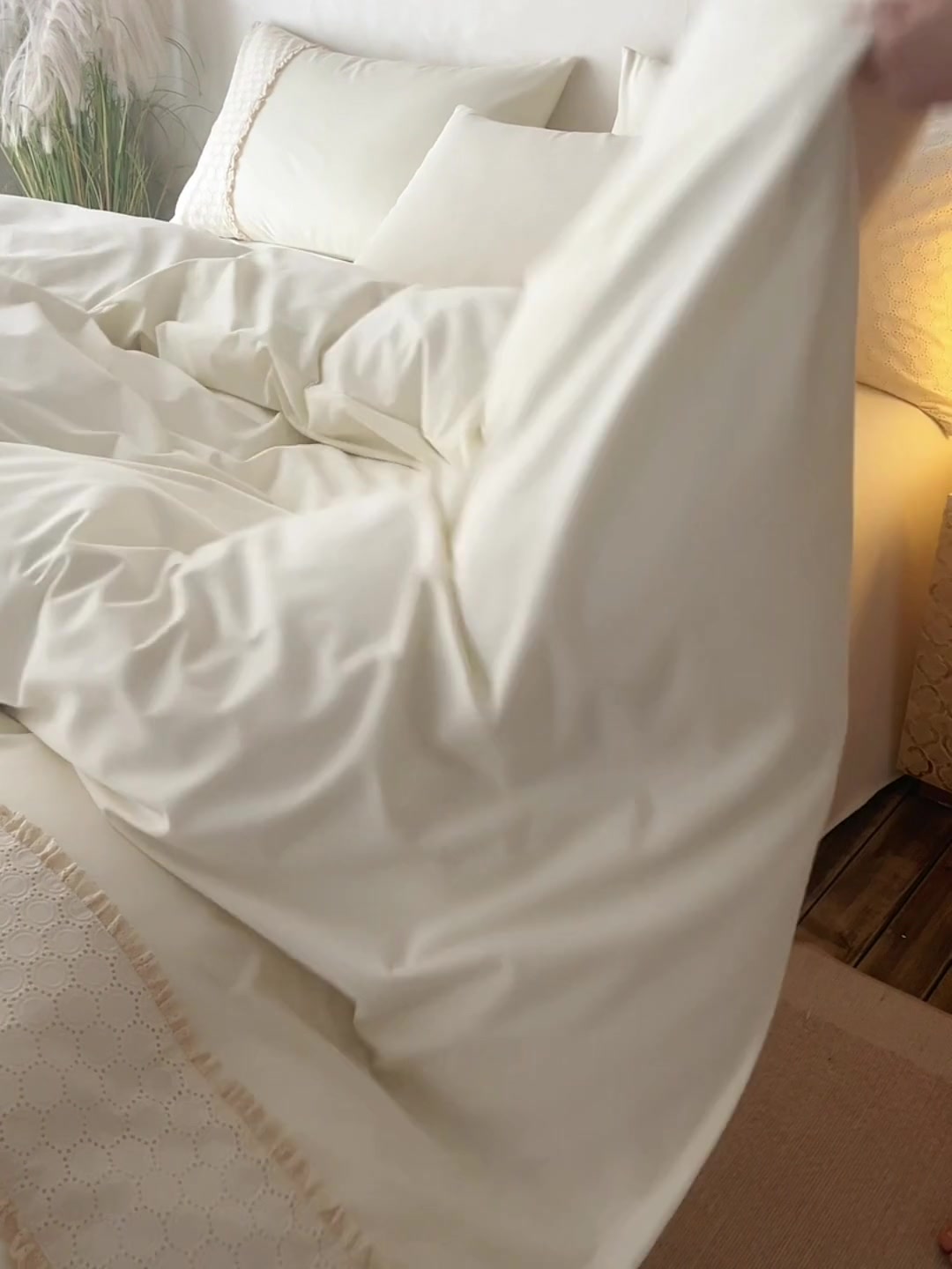 浮影轻奢风床品体验：2398元买来的不仅是四件套，更是睡眠仪式感