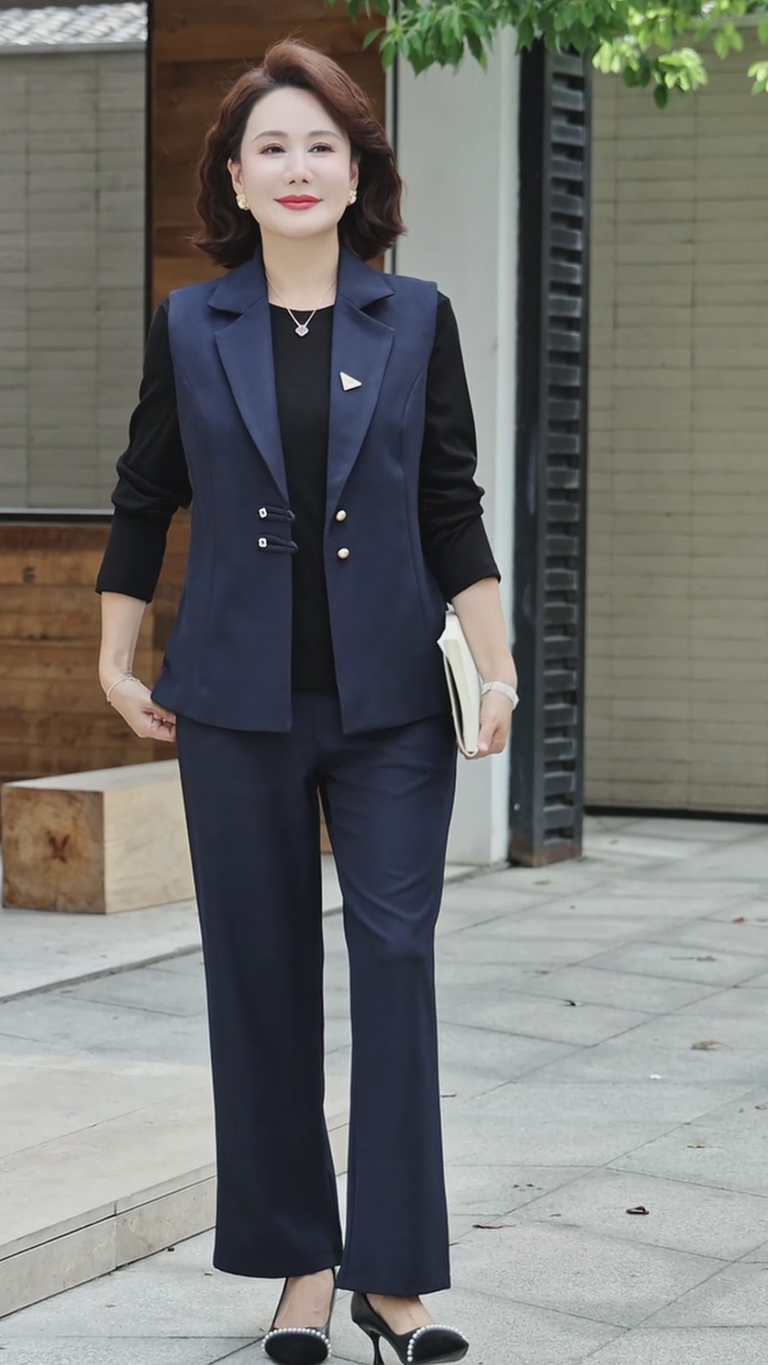 中年妈妈秋装三件套，星凯达这款气质套装到底值不值1099？