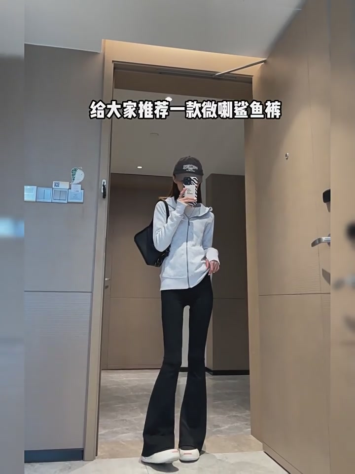 梦寰微喇牛仔裤：一条能让你在春天里‘马蹄生风’的裤子