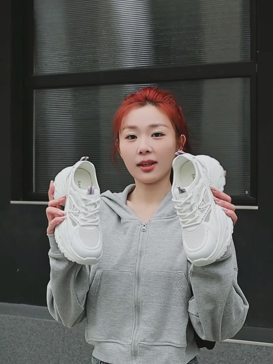 达芙妮增高运动鞋：软底轻便，网面透气，时尚又舒适