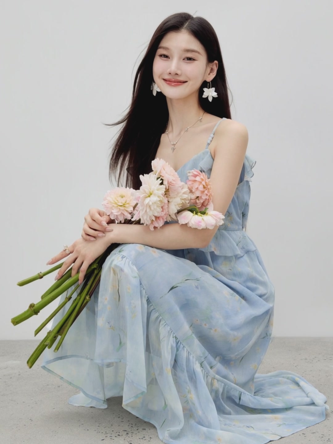 碎花裙的哲学：当荷叶边遇见人间烟火