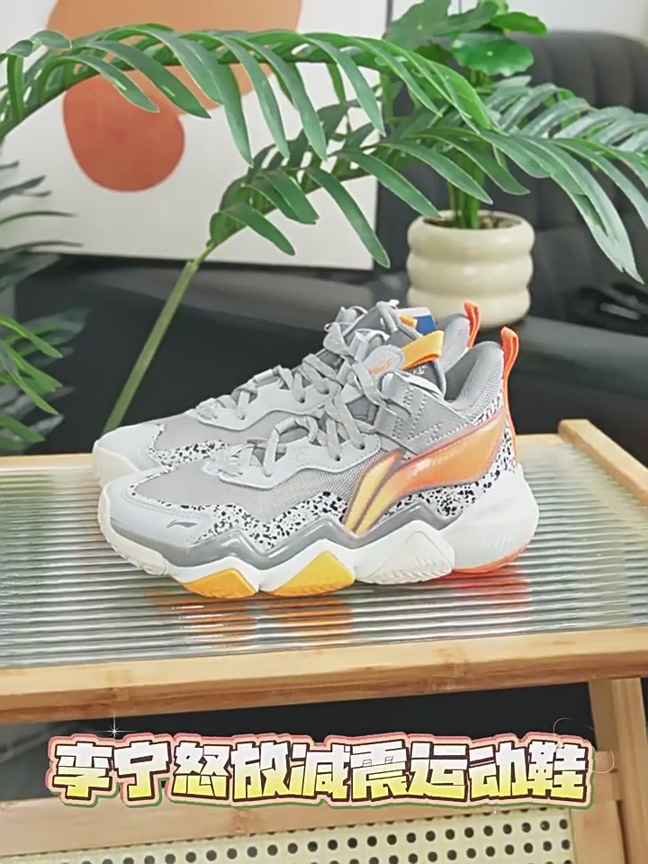 李宁儿童YOUNG篮球鞋：实战小将的冬日战靴，优缺点全解析！