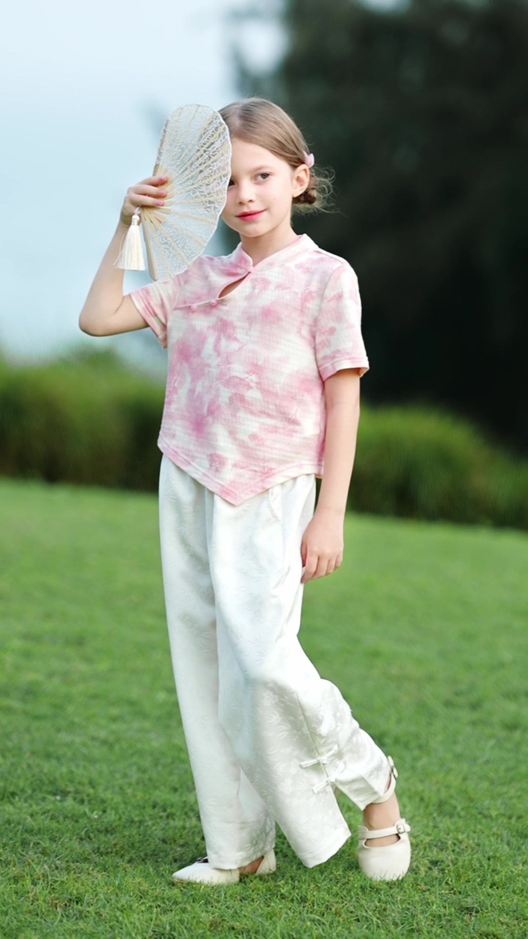 国风小公主的夏日新宠！馋嘴狗新中式短袖T恤，穿上秒变社交小达人