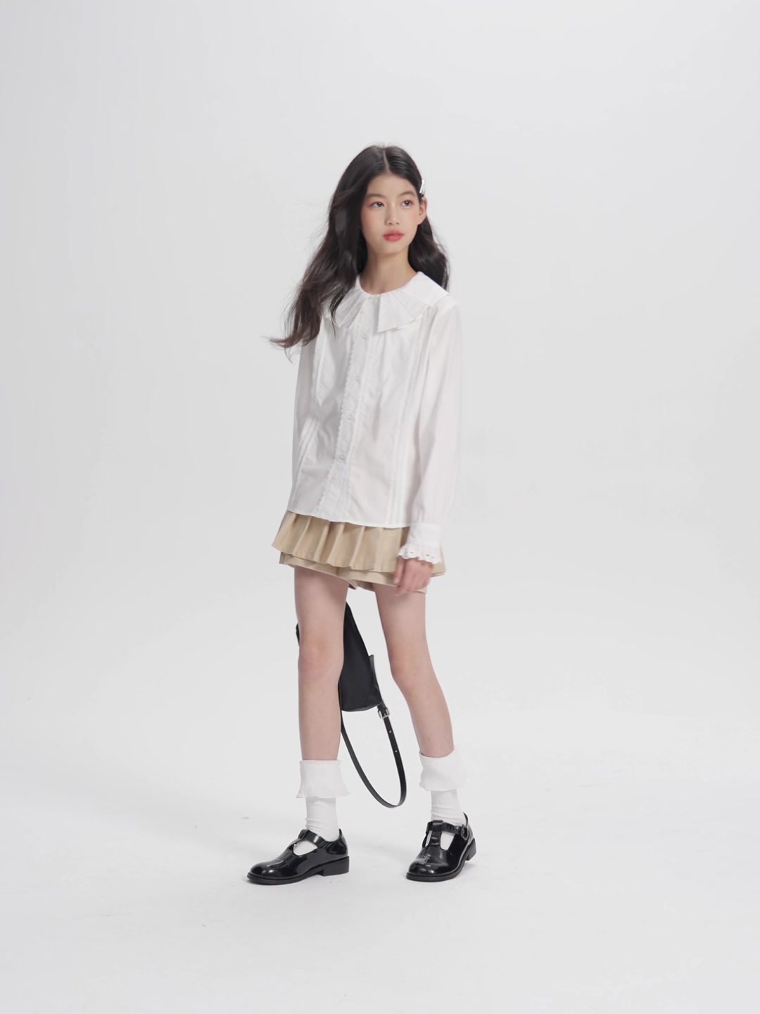 Barry Banny女童裤裙体验：学院风百褶裙，是萌娃必备还是“美丽冻人”？