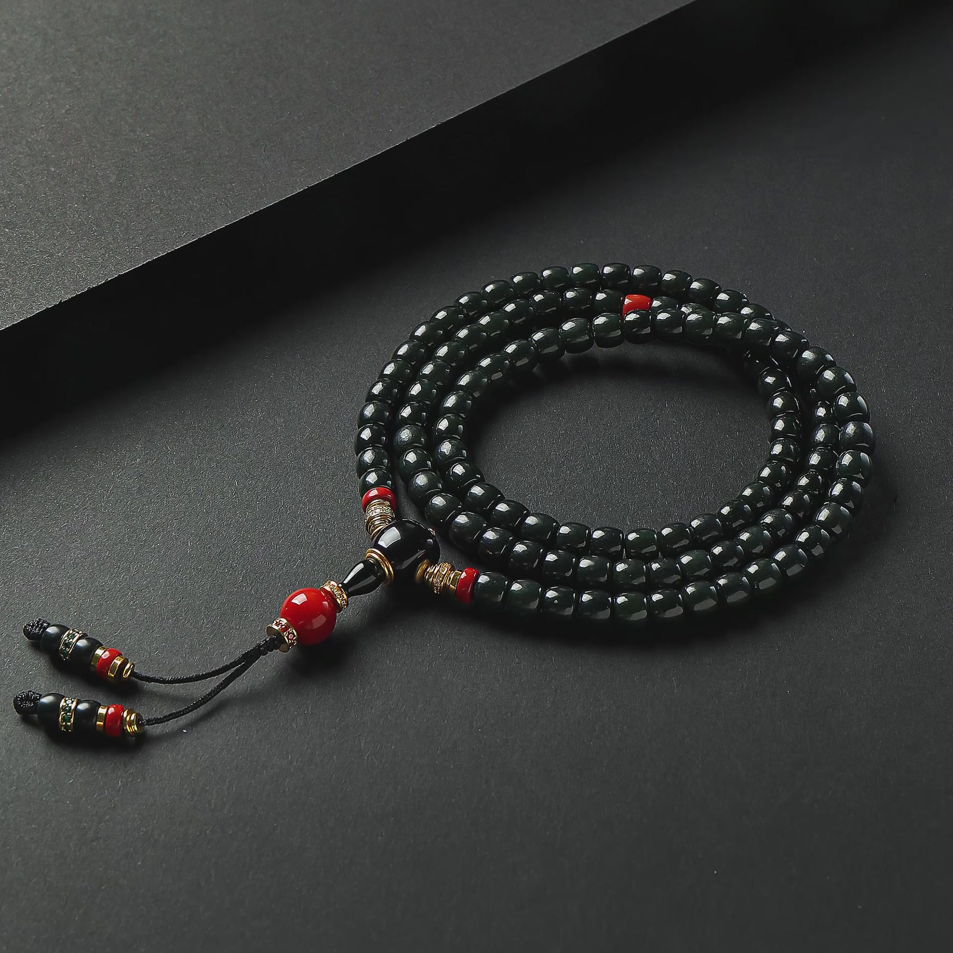 和田玉手链开箱：4576元买来的不只是证书，还有我独特的笑点