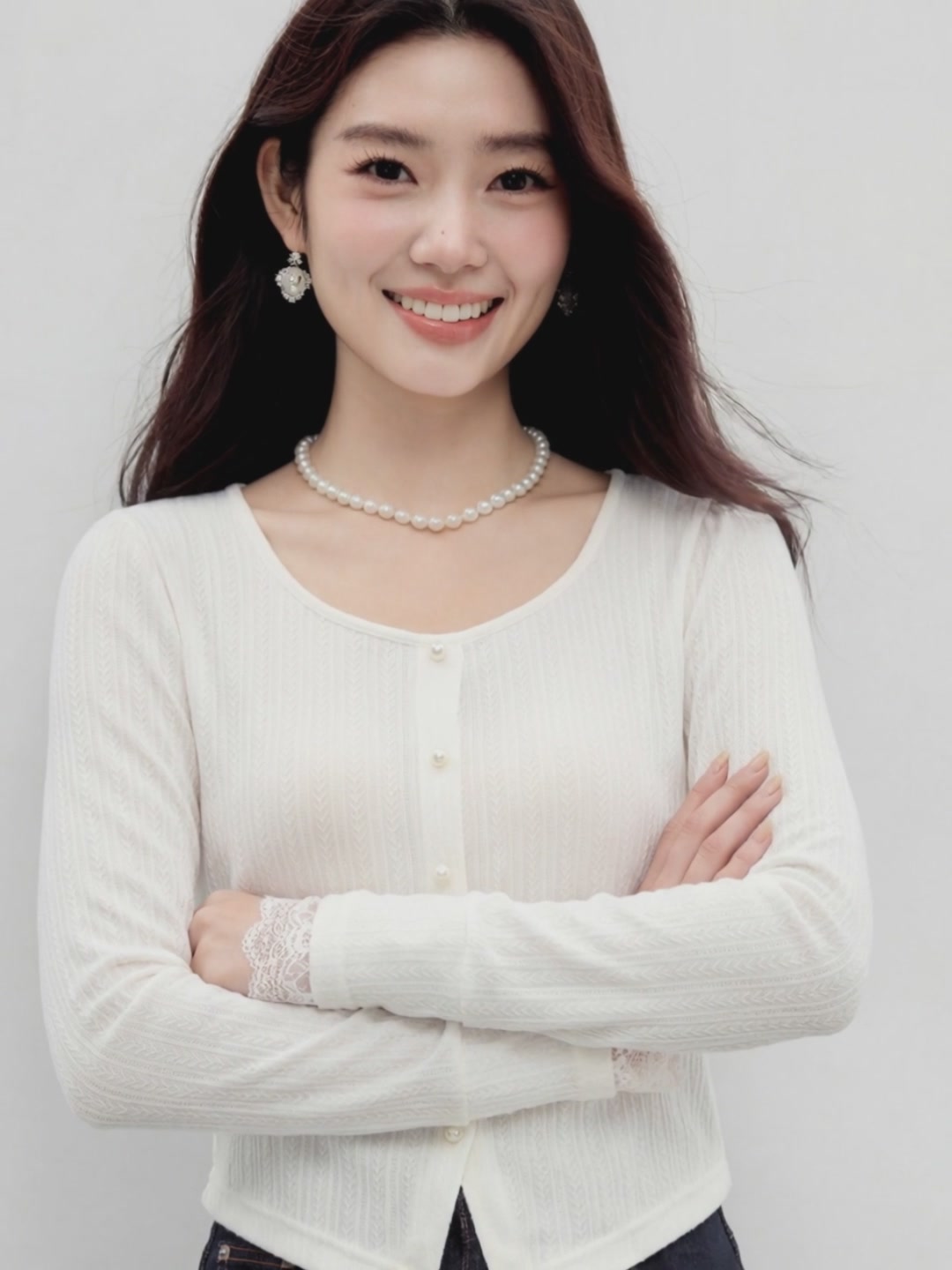 蕾丝上衣的哲学：当法式甜美遇见东方禅意