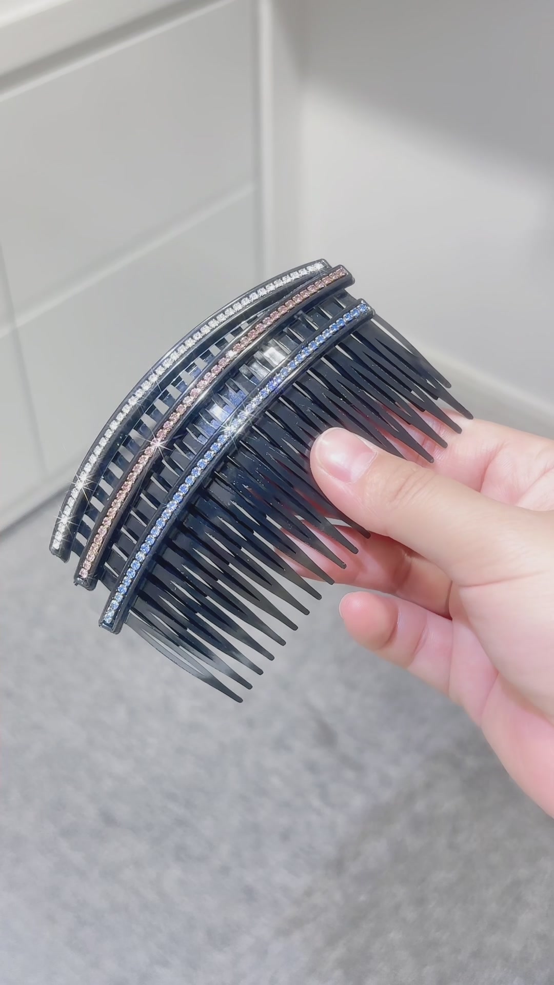 ✨高级感满钻插梳3件套，盘发神器让刘海也能闪闪发光！