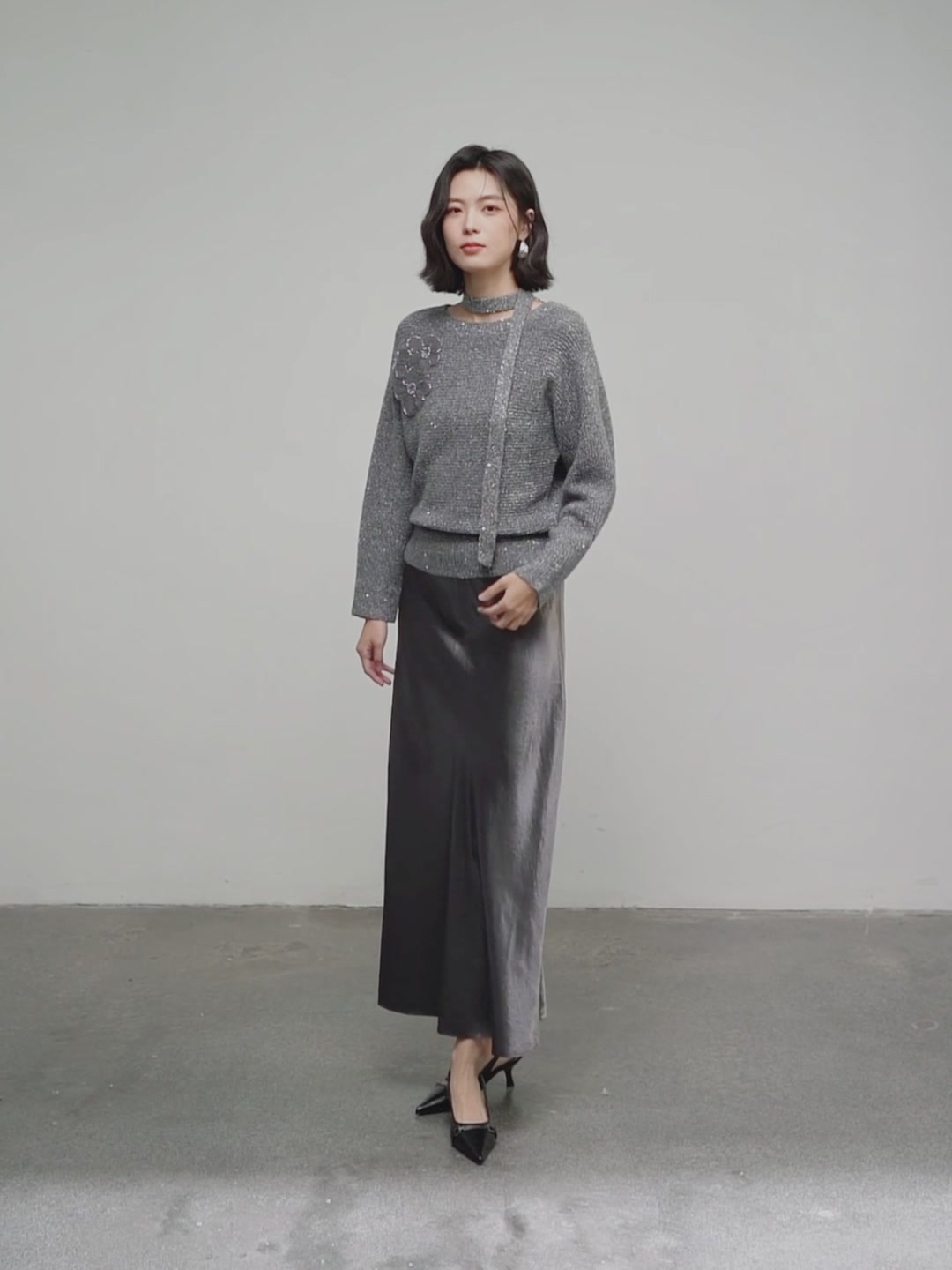 佧茜文立体花朵针织衫：春天里的温柔小香风，亮片飘带让我秒变氛围感女神