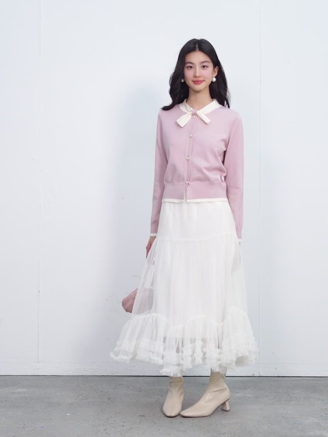 秋水伊人蝴蝶结针织短上衣：甜美温柔还是智商税？