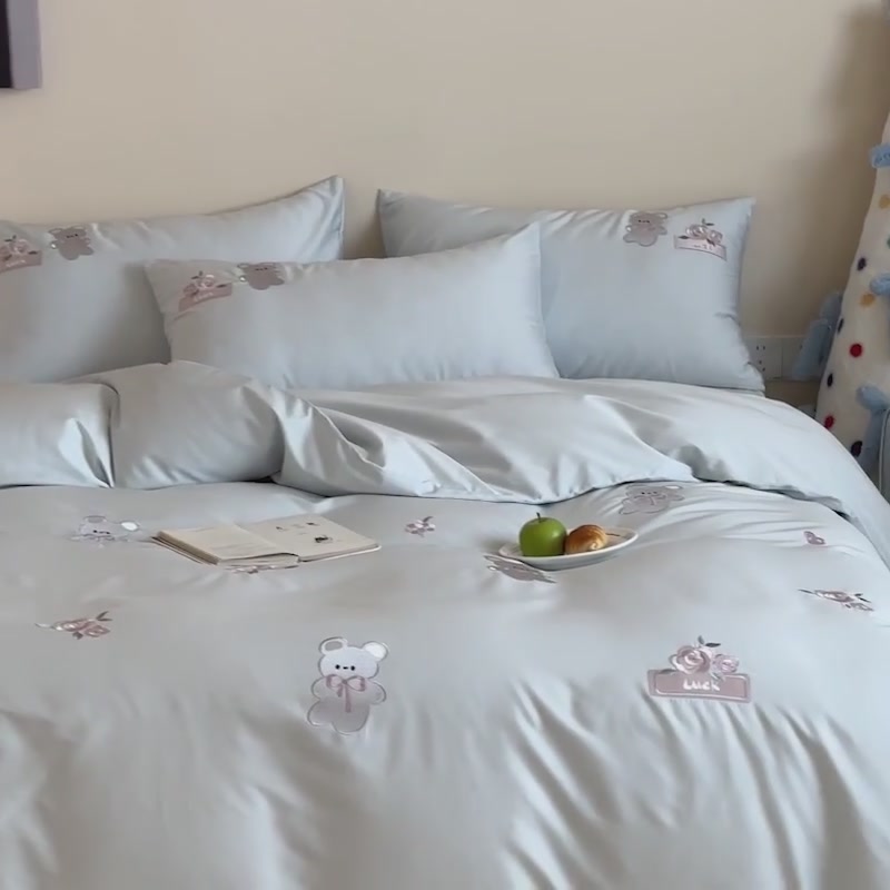 2026新款MACT 100S长绒棉四件套：小熊刺绣的温柔陷阱，值不值1899？