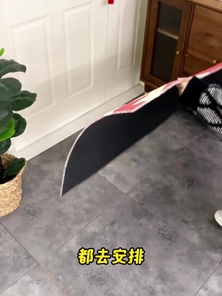 谜秀这件小衫，让我在镜子前纠结了半小时