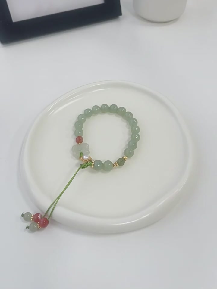 小众玉石手串测评：DTOTO双层叠戴小桃花手链，百搭还是智商税？