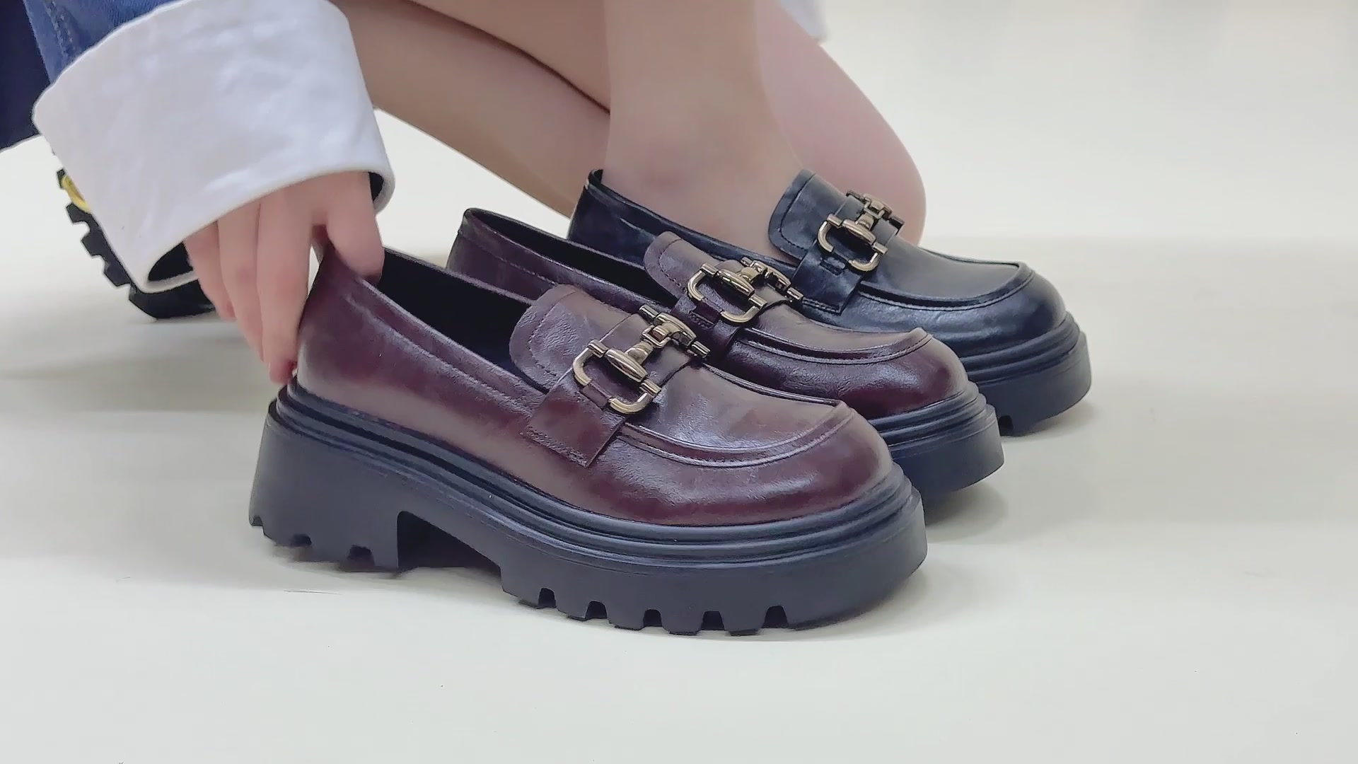 姐妹们！这双乐福鞋真的绝了，增高又显腿长！