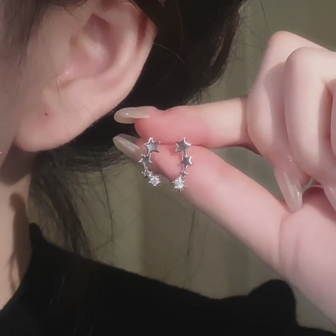 DTOTO星星耳钉：养耳洞的时尚小秘密，洗睡免摘太香了！