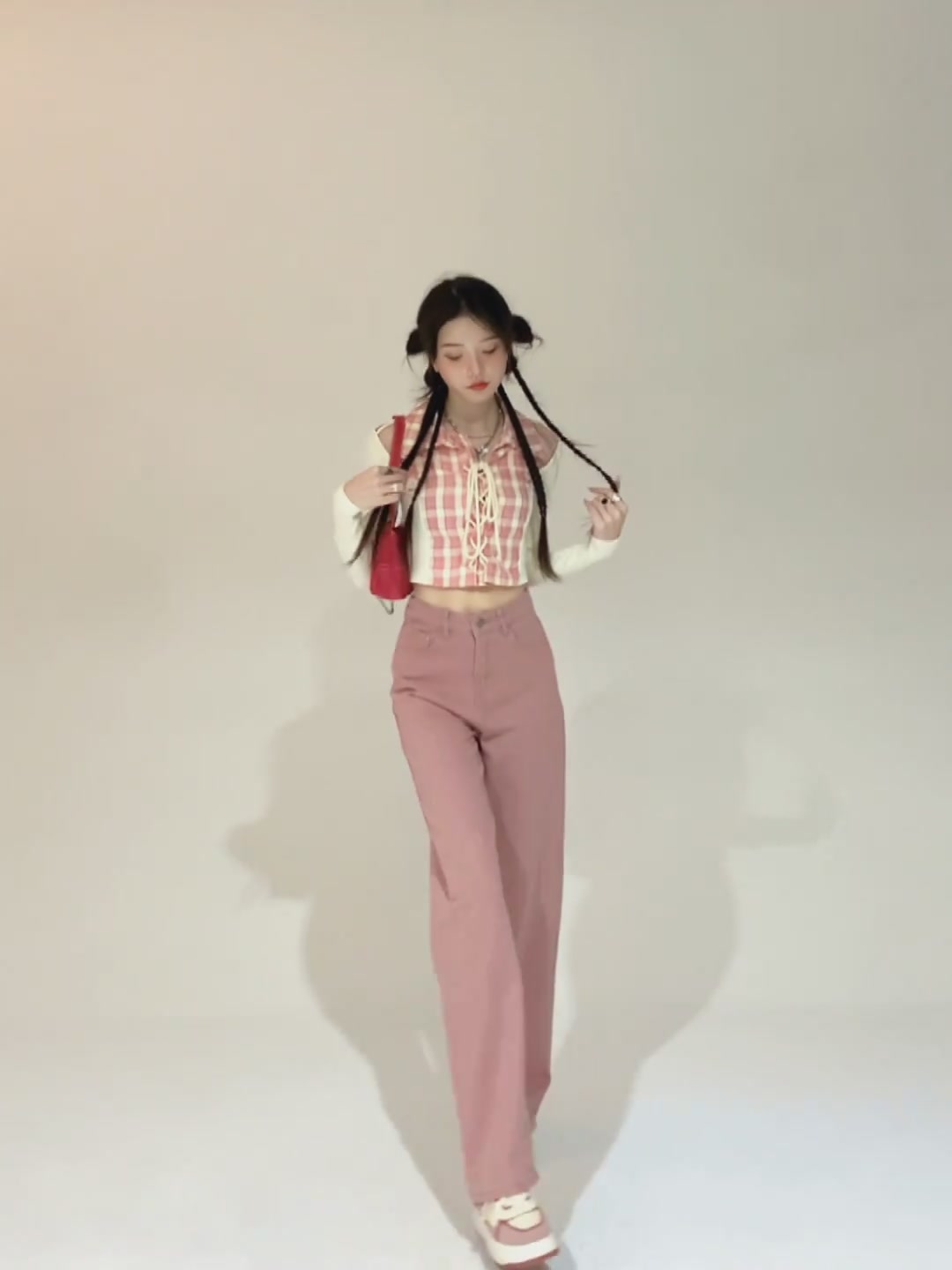 这条K牌拖地裤，我穿了3个月才敢说：显瘦是真的，但缺点也藏不住！