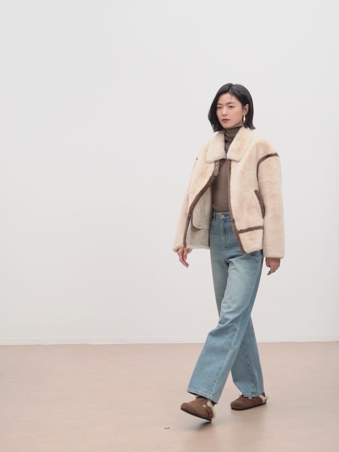 佧茜文长毛外套：1199元买来的温暖与时尚，值不值？