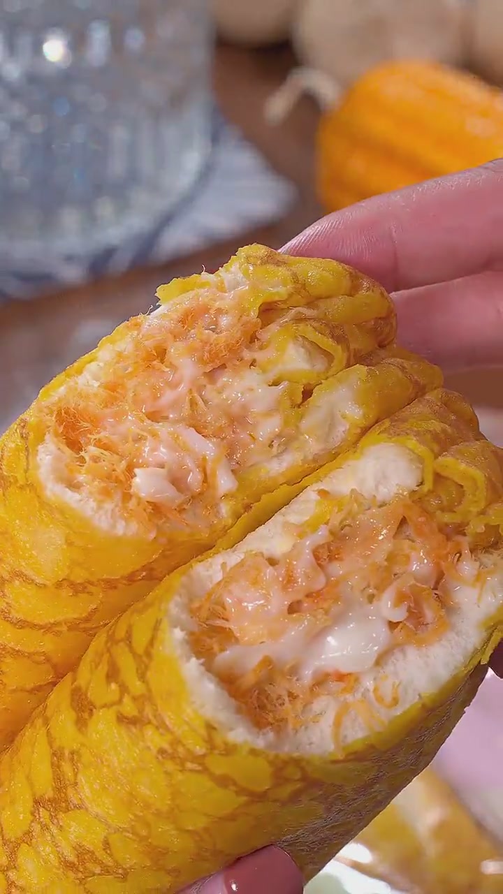 卡尔顿蛋皮吐司面包：早餐零食新宠，虎皮卷糕的完美替代？