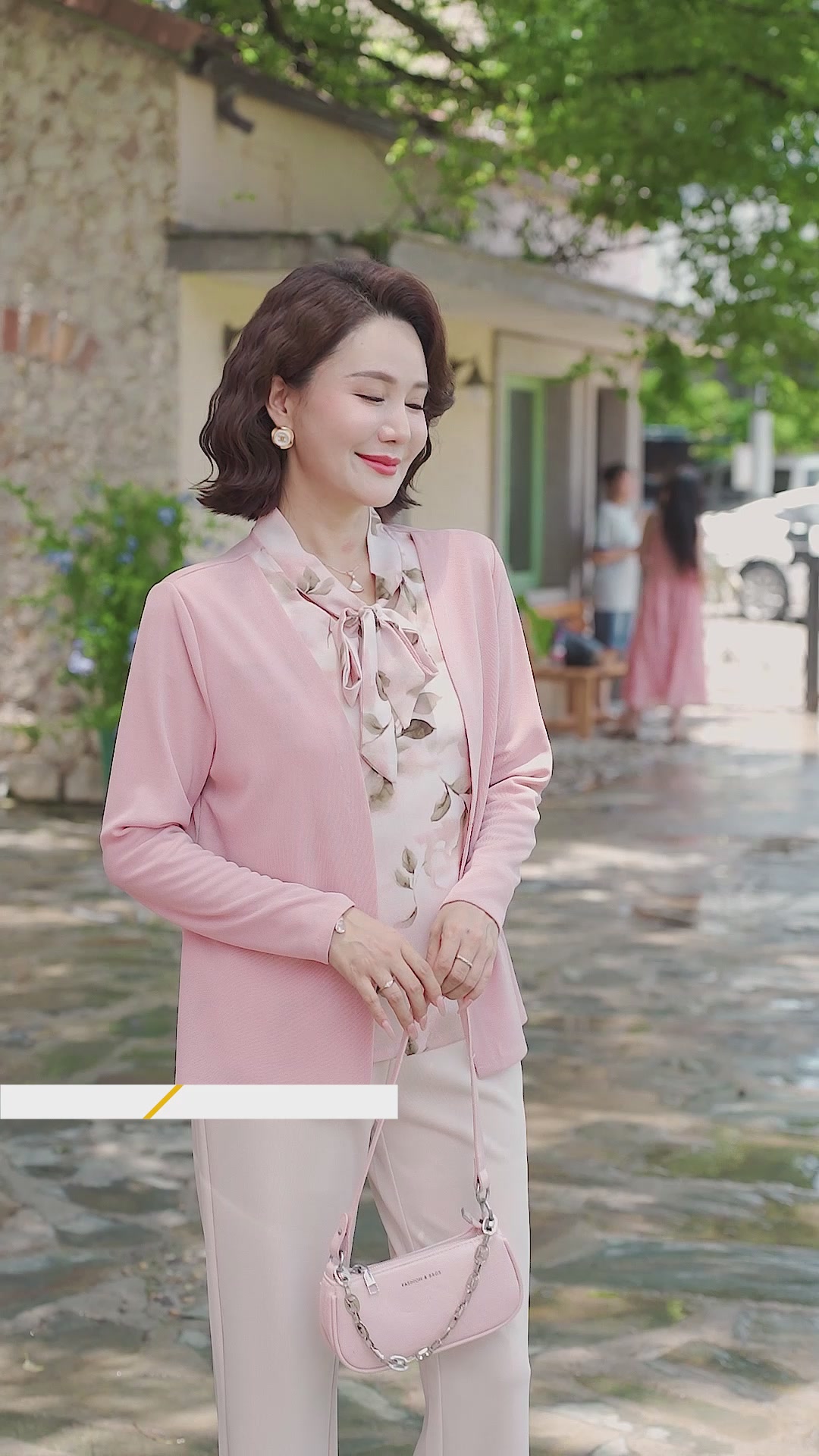 一件假两件打底衫的文艺自白：当“妈妈装”遇上无畏穿搭
