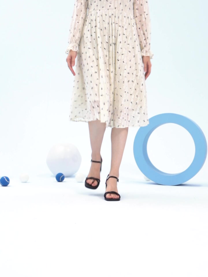 康奈KANGNAI女士凉鞋：799元买来的夏日百搭神器，值不值？