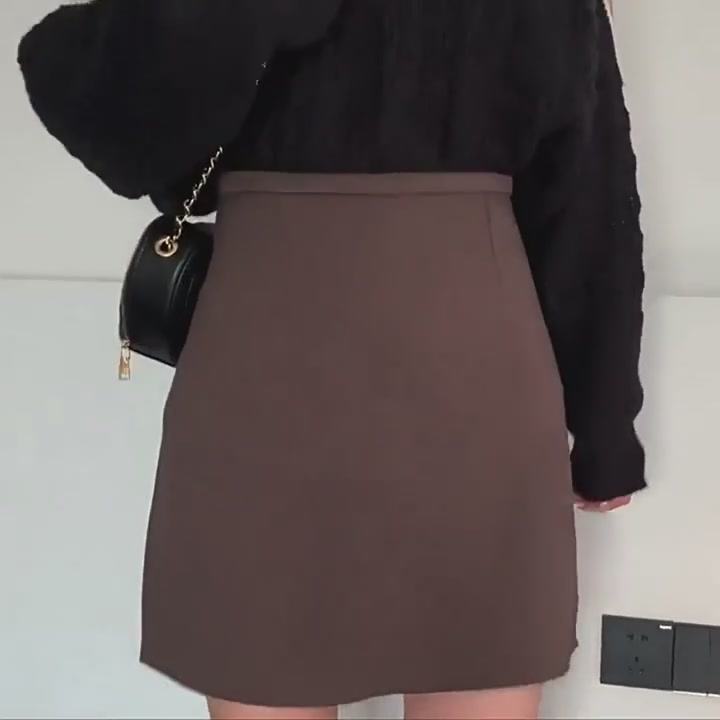 千百度C.BANNER包头凉鞋：1499元买双拖鞋，是智商税还是真香？