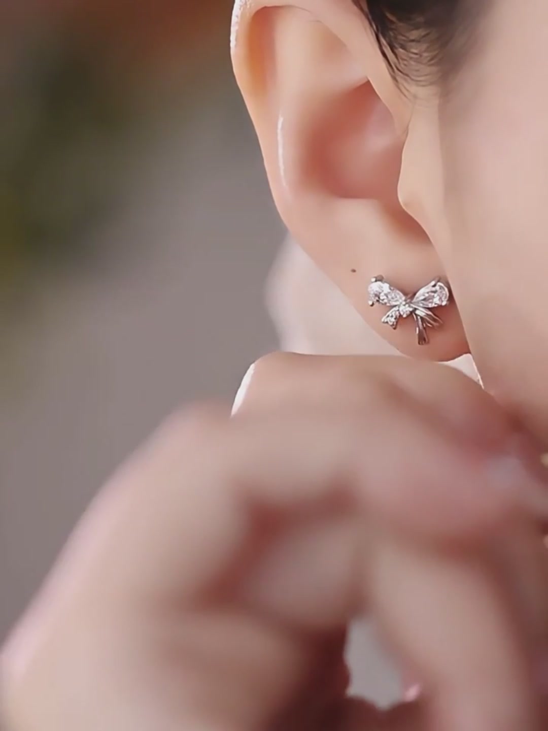DTOTO蝴蝶结耳钉：法式优雅与高级感的完美碰撞，这波银饰体验值了！