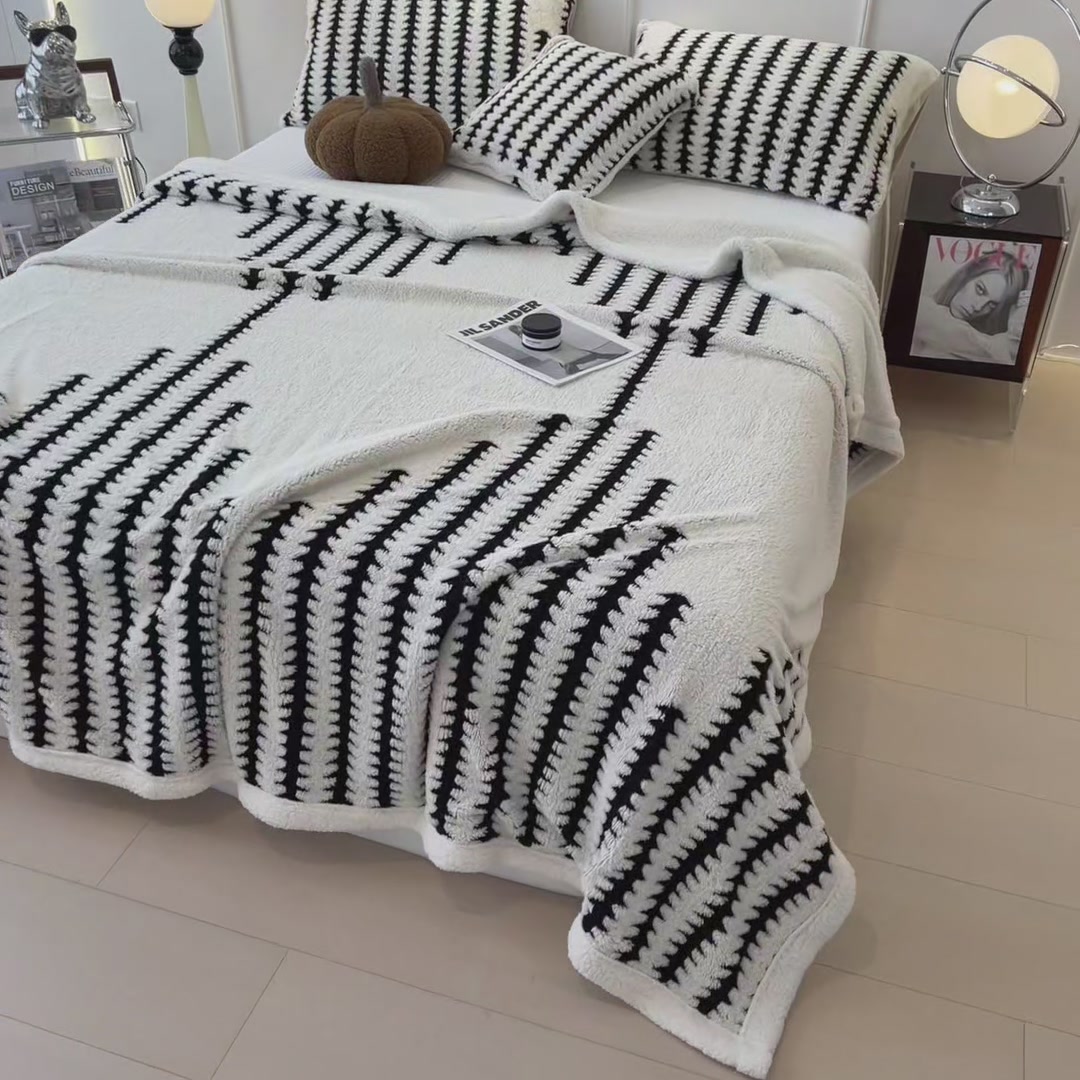 外贸家纺云杉绒毛毯：149元买到的冬日温暖，值不值？