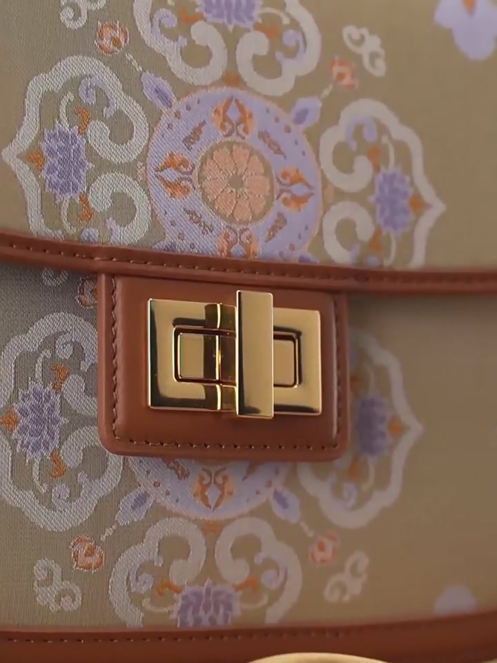 当非遗宋锦遇上现代设计：天煦PMSIX这款国风牛皮包，真的值两千多吗？