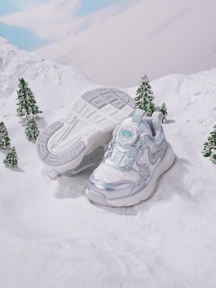 斯纳菲Snoffy女童运动鞋，旋钮加绒保暖棉鞋，冬季带娃出门的“暖脚神器”！