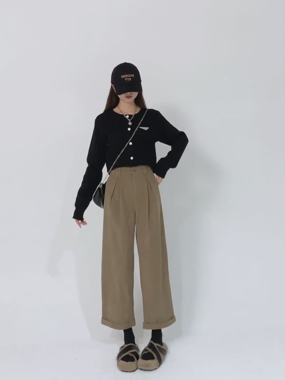 秋冬必备！这条灯芯绒裤让我秒变纸片人😭