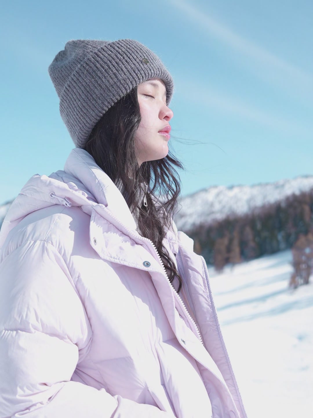 秋水伊人CHIU·SHUI 25冬新品羽绒服：通勤路上的温暖守护者