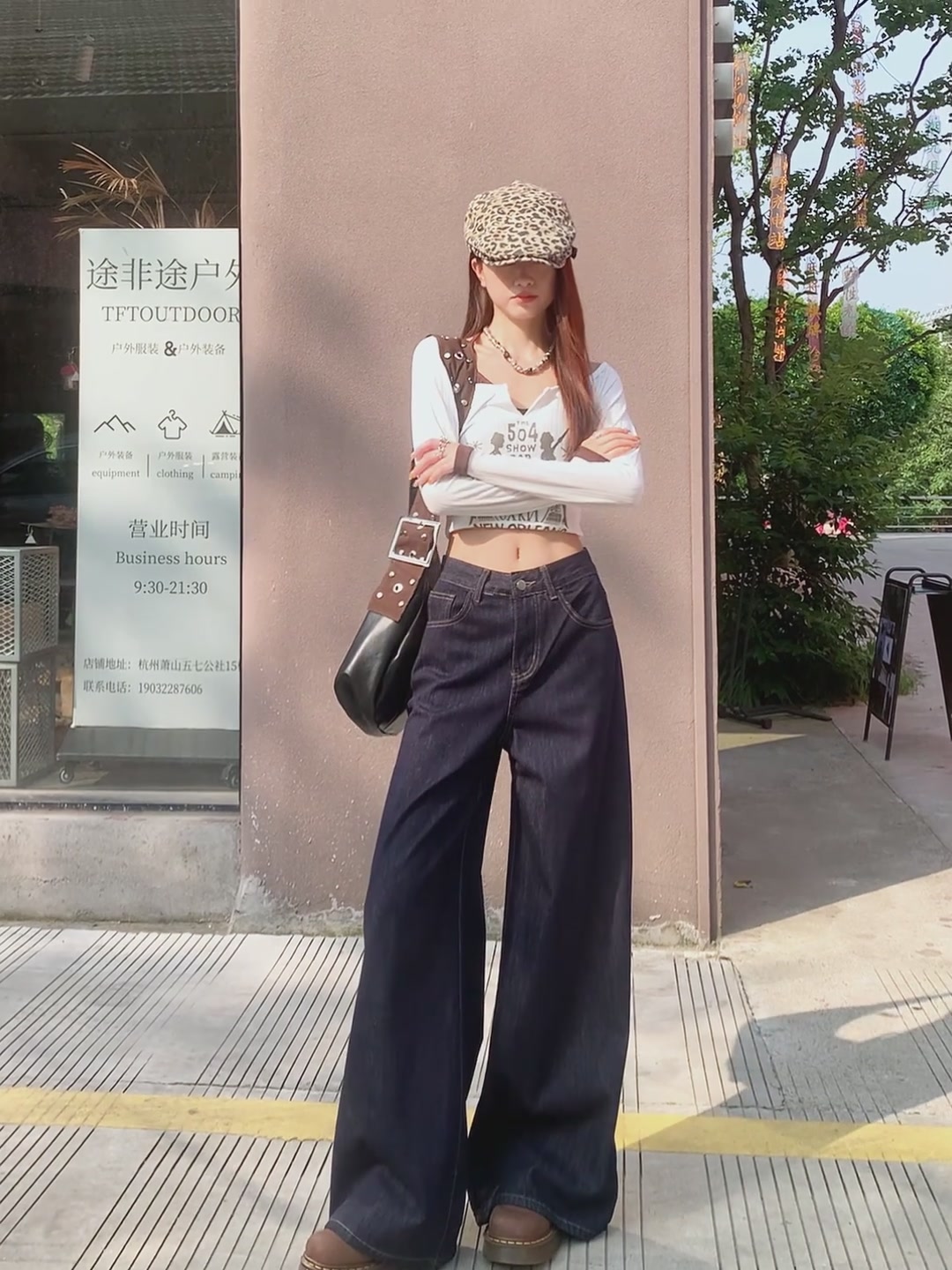 丹宁蓝高腰阔腿裤|穿上它,我就是行走的慵懒风教科书!