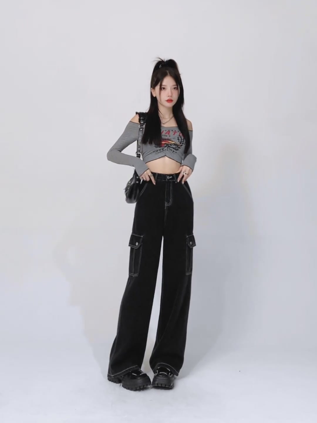 这条工装裤也太能装了吧！口袋多到能藏私房钱？