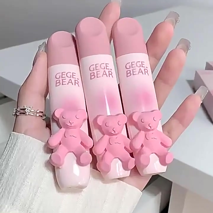 独行侠的唇间冒险：戈戈小熊唇泥，素颜也能hold住的显白神器！