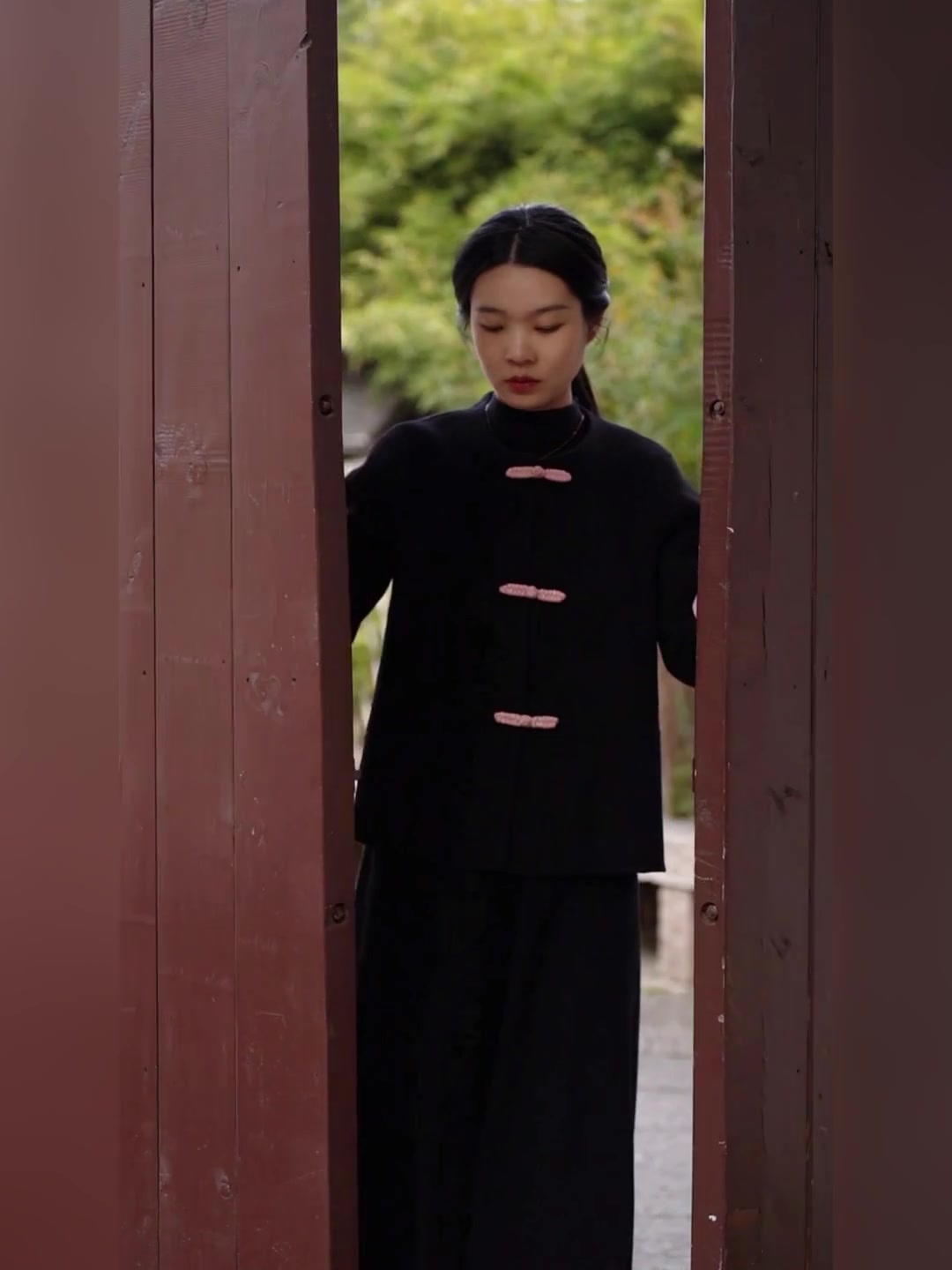 彤人秘黄金面颈膜，600块3盒值不值？我替你们试了！