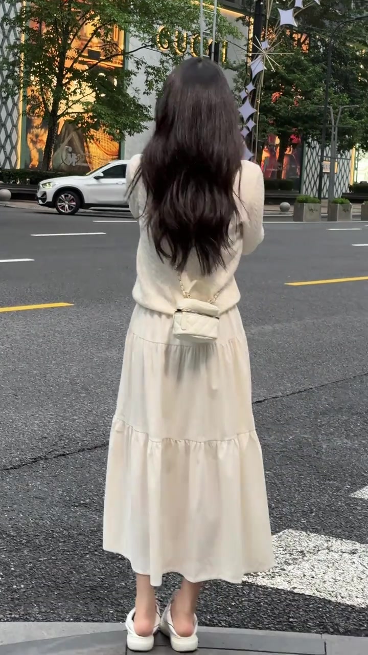 撞色格纹针织衫｜学院风也能这么高级！