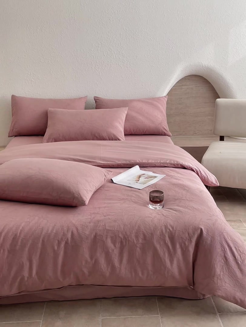 三层纱全棉浮雕大提花四件套，逸茉YiMo新品体验：舒适与颜值并存，但价格有点小贵