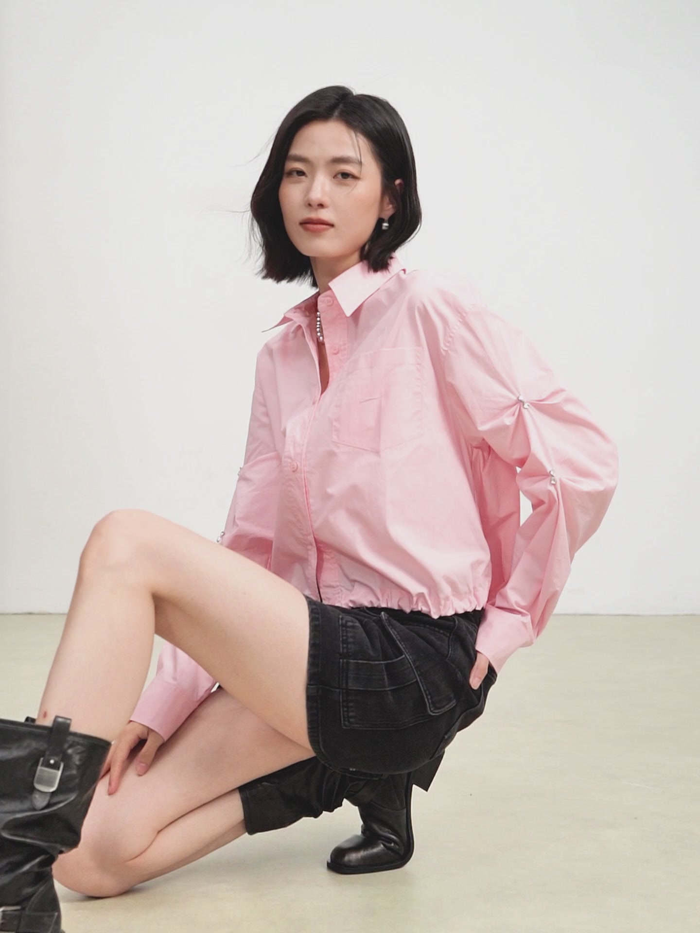 佧茜文这件抽绳衬衫，让我在镜子前纠结了半小时