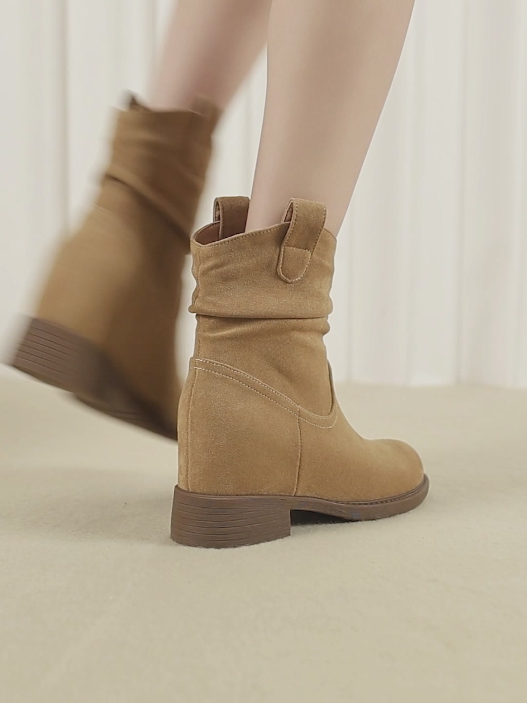 达芙妮这双内增高骑士靴也太显腿长了吧！秋冬必备神器！