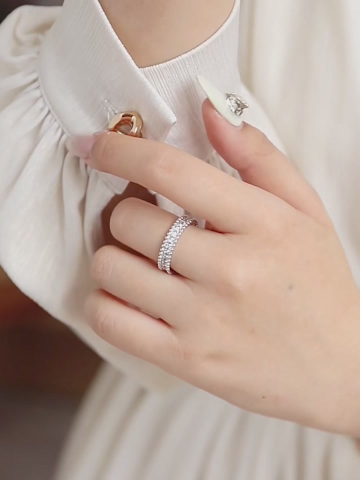 DTOTO 925银排钻戒指：轻奢开口戒，是高级感还是智商税？