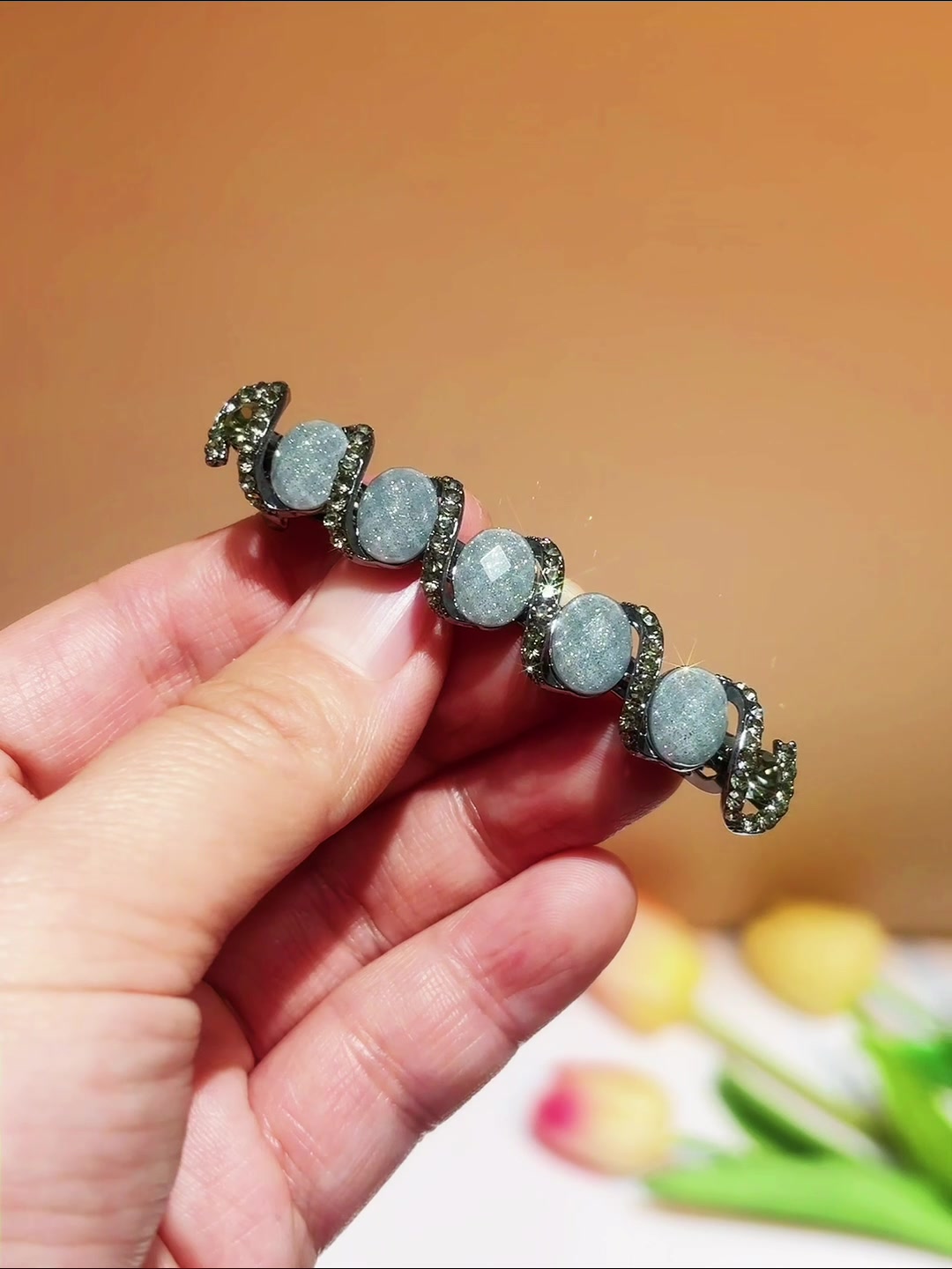 Rena Chris新款弹簧夹：高级感拉满，但价格有点小贵？