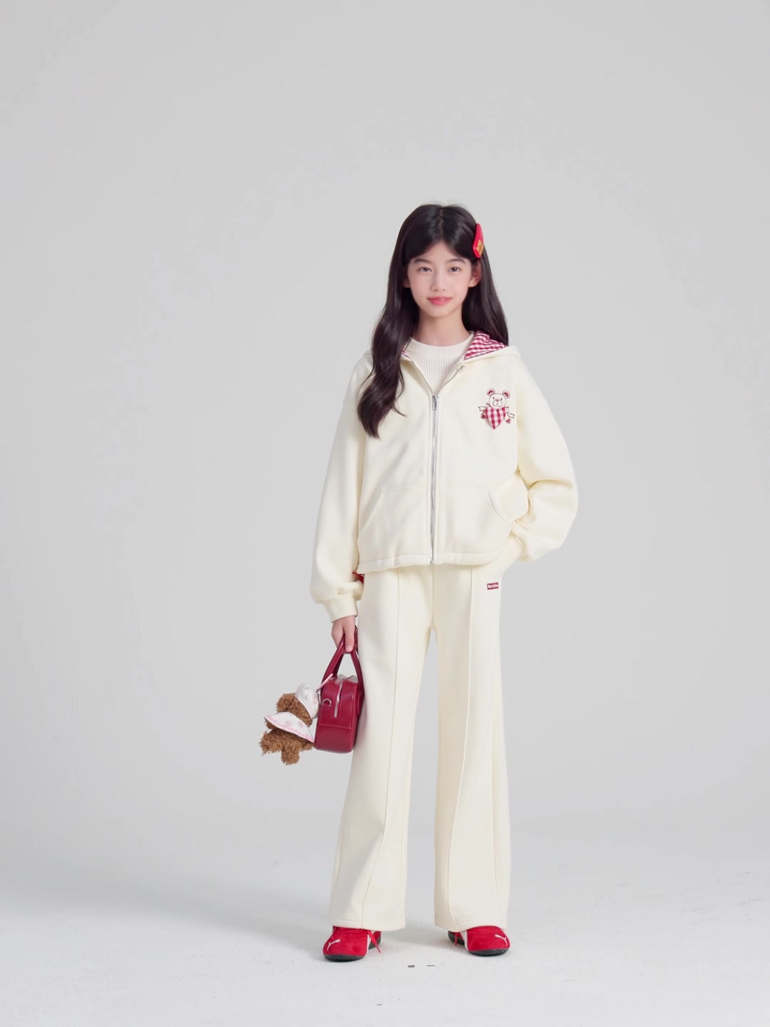 当小熊遇见春天：Barry Banny女童加绒卫衣套装的冷静体验报告