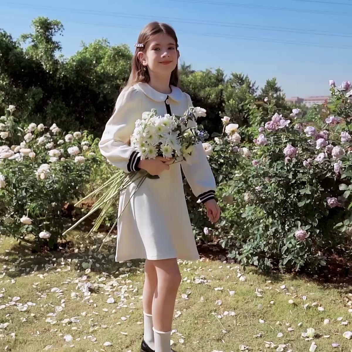 圣诞小公主的梦幻裙裙！英氏这条也太美了吧💖