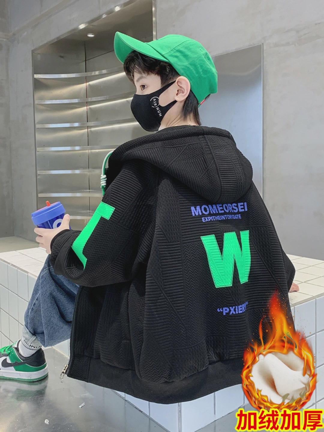 穿上这件加绒外套，我儿子秒变街头潮童！汤姆牛TANMUNIU男童连帽外套实测