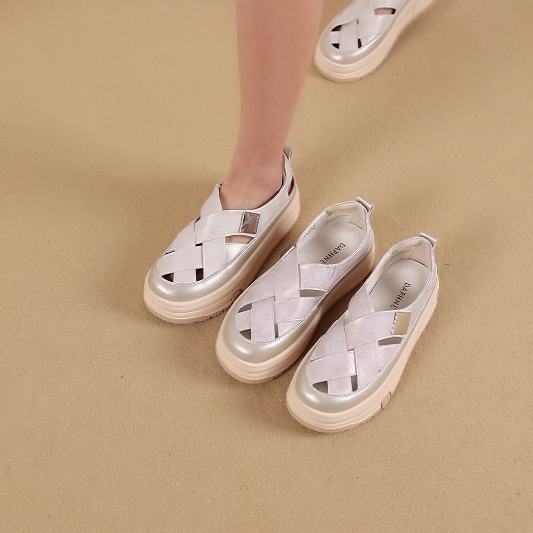 达芙妮这双罗马鞋，599元到底值不值？