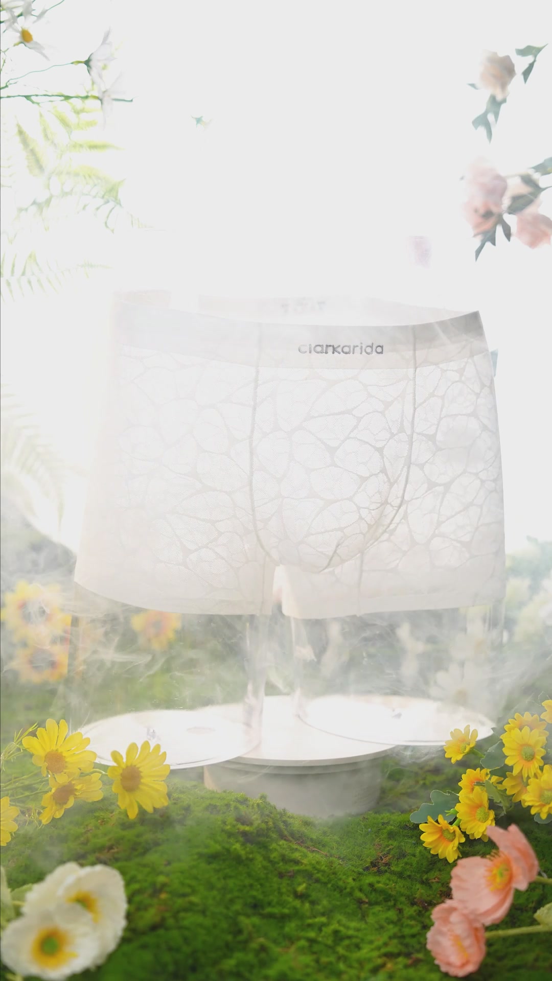 男人也可以性感？我试了这条蕾丝内裤，结果...