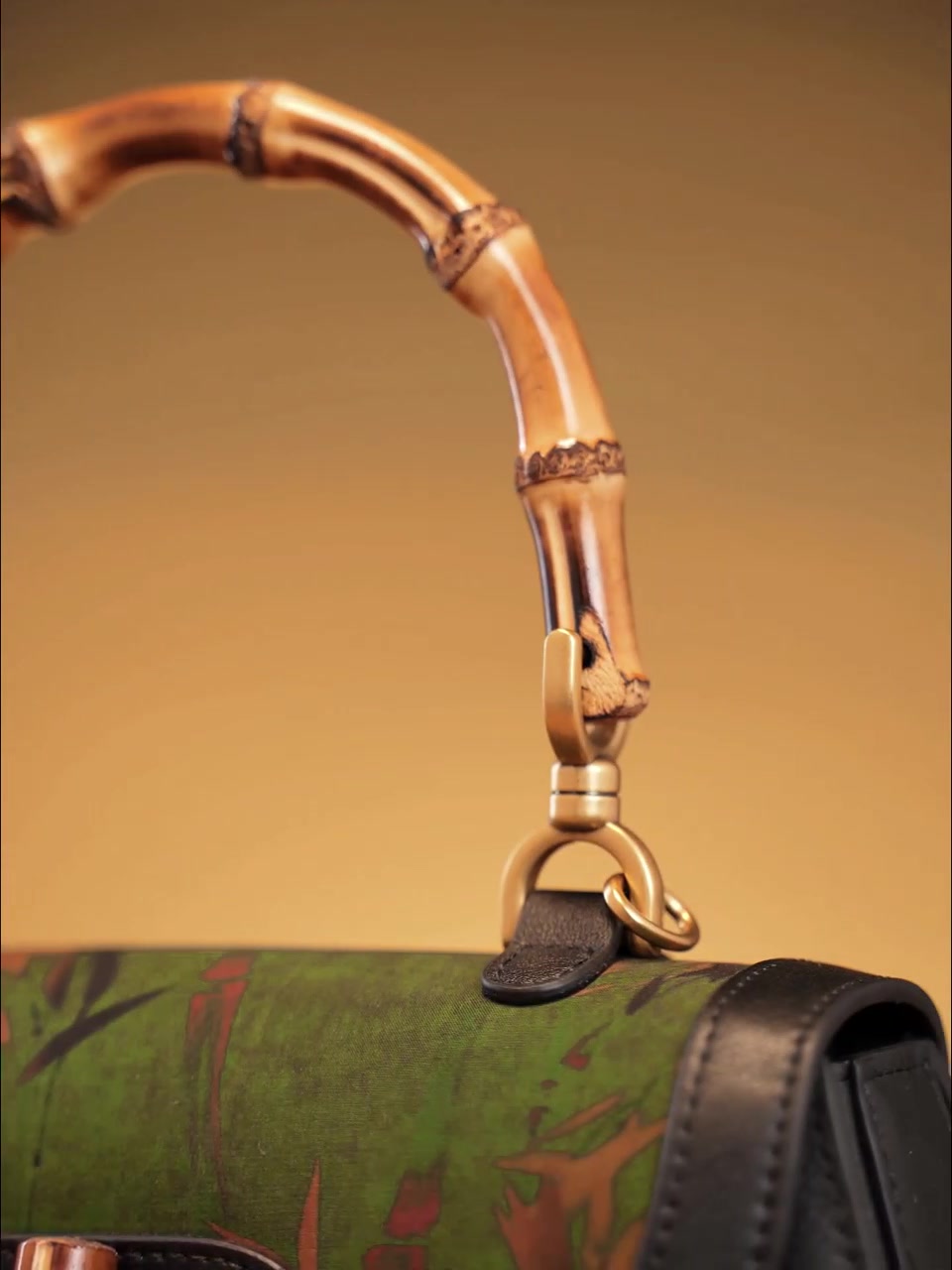 非遗香云纱遇上国风竹节包，这款天煦手提包让我体验了一把穿越时光的优雅