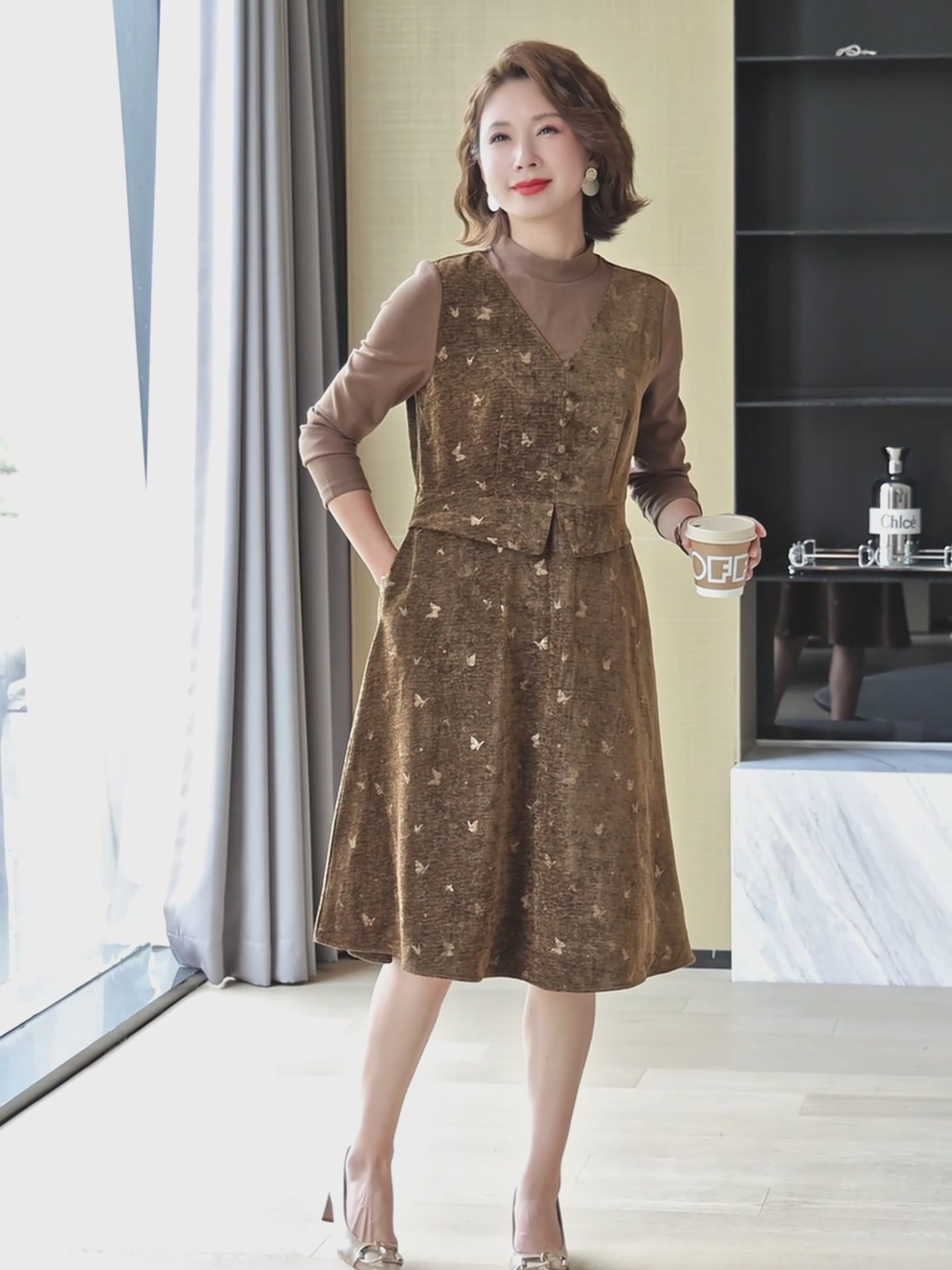 芳淘假两件连衣裙：我妈穿上后，广场舞C位稳了！